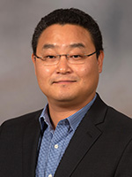 Portrait of Dr. Hyun Lee